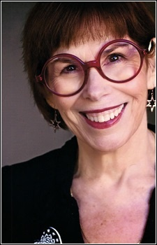 Capa de Mona Marshall